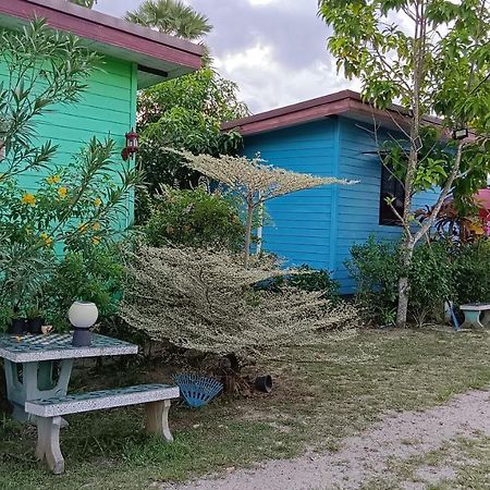 4 Seasons Mini House Hotel Nakhon Si Thammarat Luaran gambar